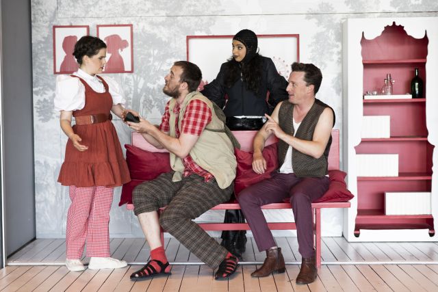 Ensemble Porcia, Theaterwagen: Lumpazivagabundus, Foto: Marco Riebler